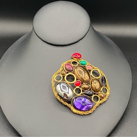 Vintage Signed FERRARI Massive Gripoix Mogul Jewel Tone Statement Brooch - Picture 9 of 12